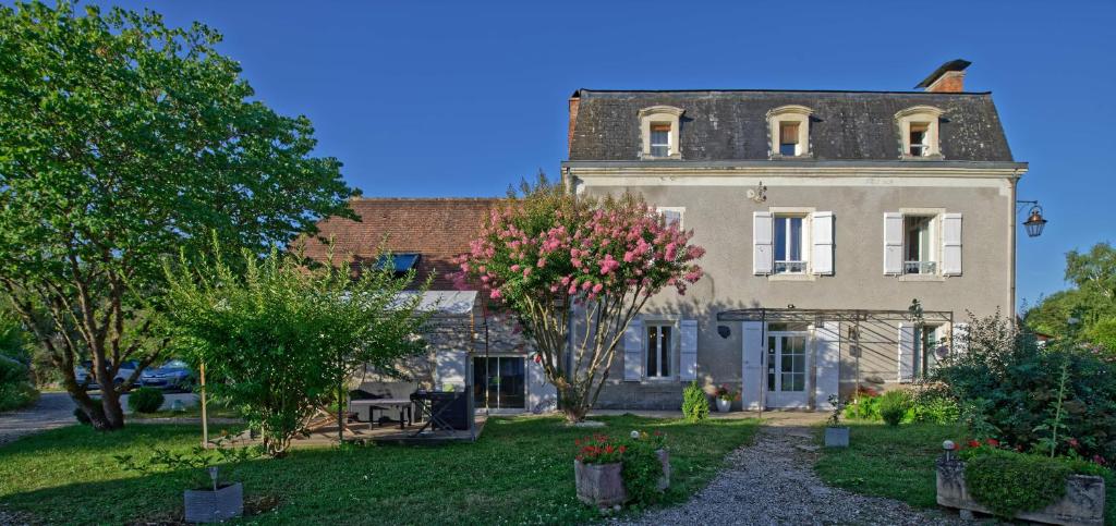 Maison d'hôtes Le Kouloury Les Graves, 46200 Meyronne