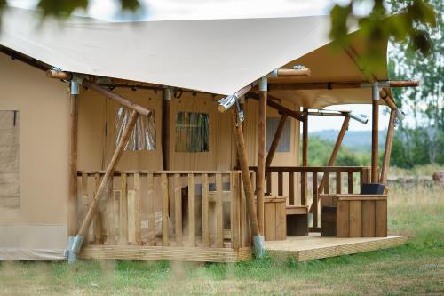 Tente de luxe LE LODGE DU DOMAINE Rue Chaligny Saint-Hilaire-en-Morvan