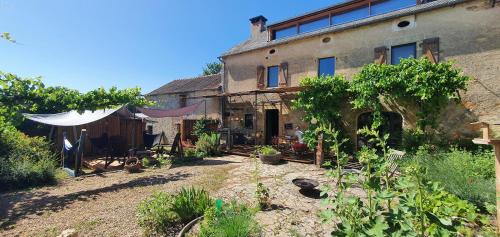 Le Loft de l'auberge du Lac Noir Saint-Cernin-de-Larche france