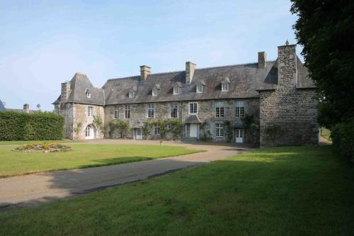 B&B / Chambre d'hôtes Le Logis d'Equilly Le Chateau Le logis d'Equilly Équilly