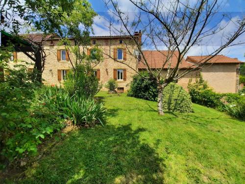 Le Logis des 3 Coeurs chambre Aeiou Saint-Cernin-de-lʼHerm france