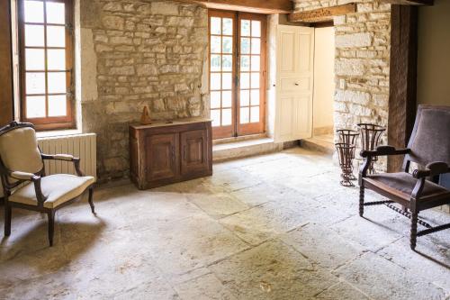 Appartement Le logis du Cellier - Armand Heitz 23 Place de l'Église Pommard