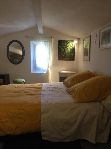 le lutin sur le toit Mazan france