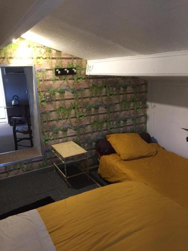B&B / Chambre d'hôtes le lutin sur le toit 640 chemin saint donat Mazan