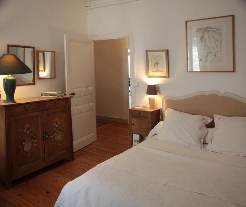 B&B / Chambre d'hôtes Le Magnolia 6, rue Capitaine Monpion La Rochefoucauld