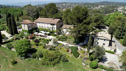 Hôtel Le Manoir de L'Étang 66, Allée du Manoir Mougins