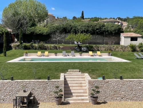 Maison d'hôtes LE MAS AUX CEDRES LE CHATEAU Lioux