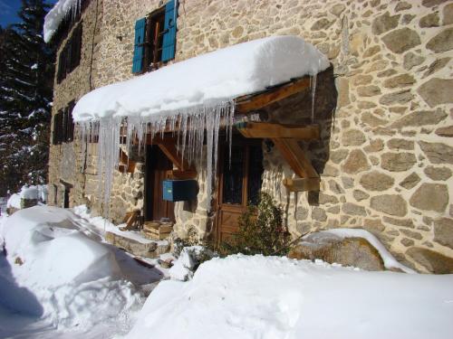 Maison de vacances Le Mas Balmat Mas Balmat Ayguatebia