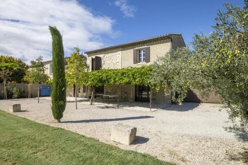 Villa Le Mas de Bernard typical provencal holidayhouse f Chemin du Mas de Jacquet, 110 Châteaurenard