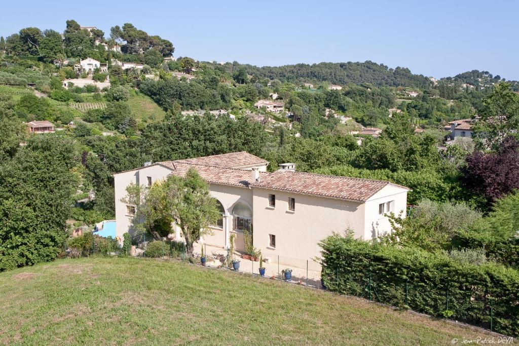 Séjour chez l'habitant Le Mas des Amandiers 1085 Chemin de Saint-Etienne, 06570 Saint-Paul-de-Vence