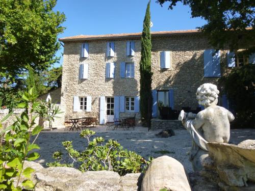 Le Mas des Busclats LʼIsle-sur-la-Sorgue france