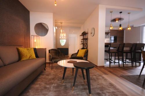 Appartement Le Matignon - Design apartment facing Lake Annecy 9 Quarter Avenue d'Albigny Le Matignon Annecy