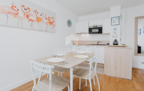 Appartement Le Mirabeau CLS Deauville 39 Rue Mirabeau Deauville