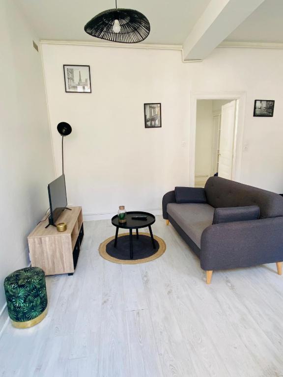 Appartements Le Moderne 32 Rue de Montélimar, 36100 Issoudun