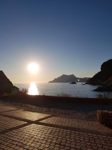 Le monte rosso Porto Ota france