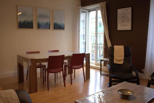 Appartement Le MONTREAL F3 (2 chambres) Centre Ville/ GareTGV 3eme étage 11 Rue de Huningue Mulhouse