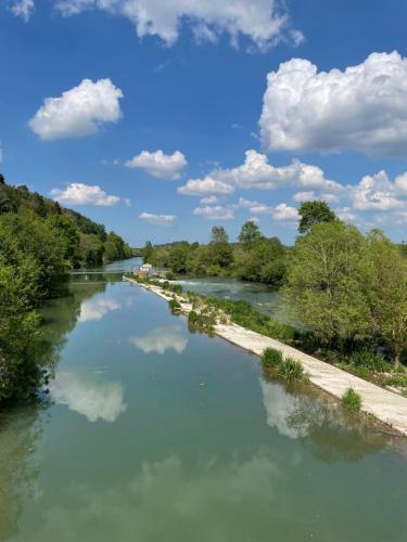 Le Moulin de cherré gîte bleu Aubigné-Racan france