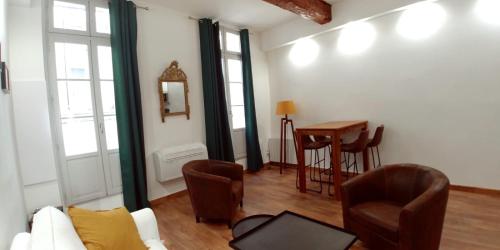 Appartement Le musée Fabre, appart de Charme avec clim et parking gratuit 2 Rue du Collège Montpellier