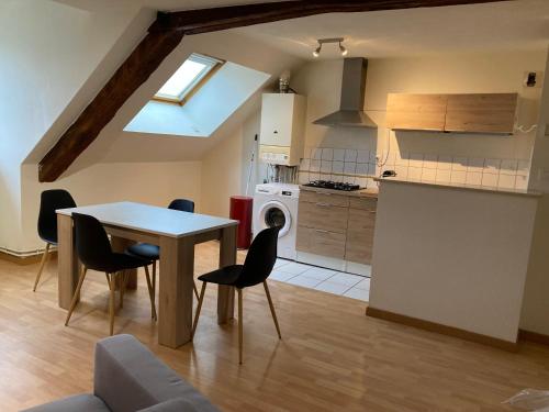 Appartement Le Nid de La Motte, Cosy et Chaleureux 109 Rue Baron Bouvier Vesoul