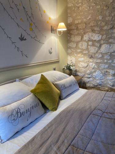 B&B / Chambre d'hôtes Le Patio Chambres et Tables d'Hôtes 6 Place du Marché Dieu La Tour-Blanche
