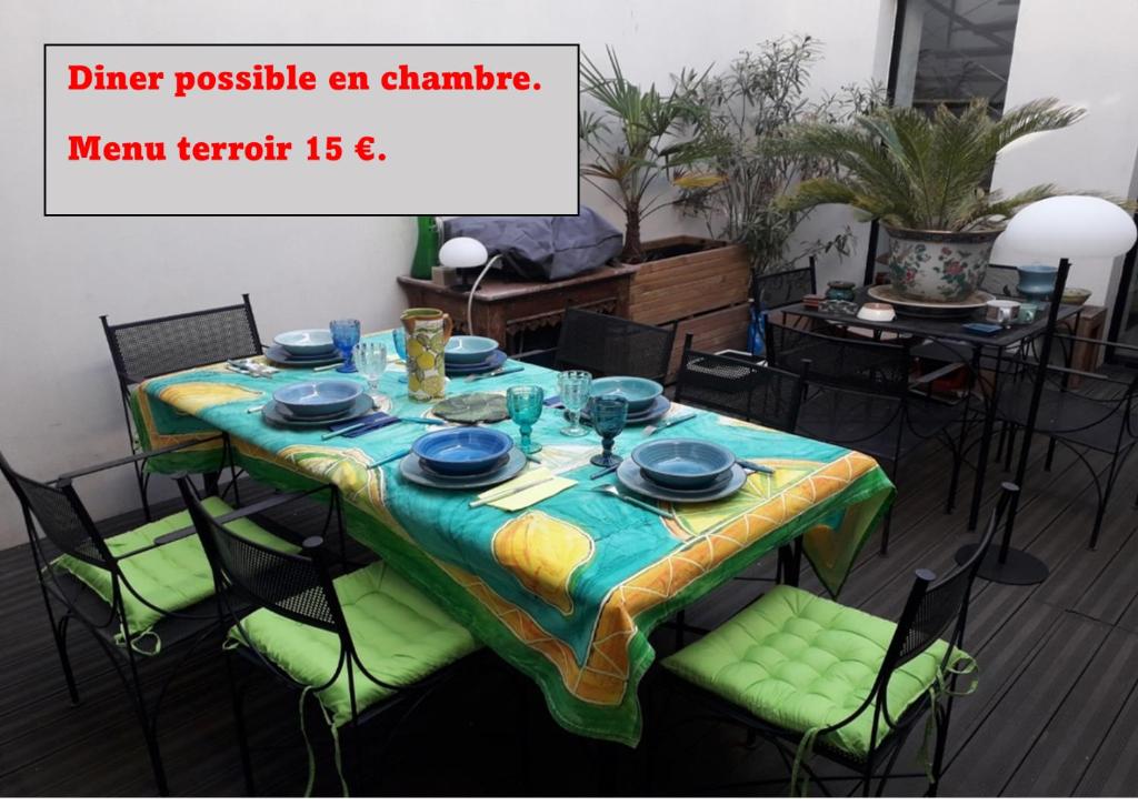 Séjour chez l'habitant Le patio2 19 Avenue Emile Combes, 34120 Pézenas