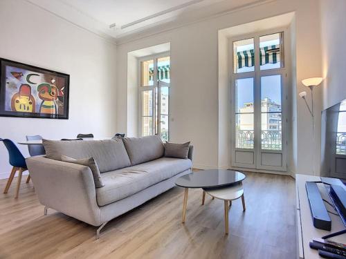 Appartement Le Pavillon Bâtiment A 113 Rue Georges Clemenceau Cannes