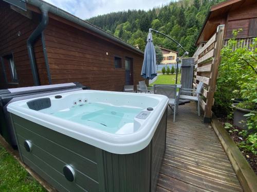 Le Petit Bouchot & Jacuzzi privatif proximité Gerardmer & La Bresse Rochesson france