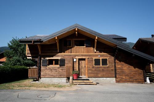 Chalet Le Petit Chalet de Montriond 52 Chemin des Greffiers Montriond