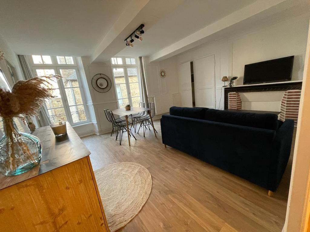 Appartements Le petit Cordelier 9 Rue de l'École, 22100 Dinan