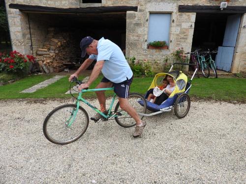 B&B / Chambre d'hôtes Le Petit Moulin Tournesol BnB Moulin Petit Sainte-Soline