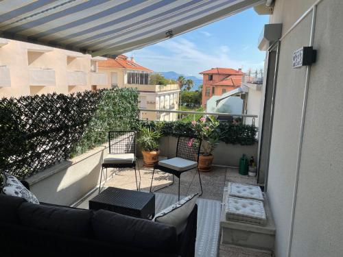 Appartement Le Ponteil plage 3 Avenue Edmond Salvy Antibes