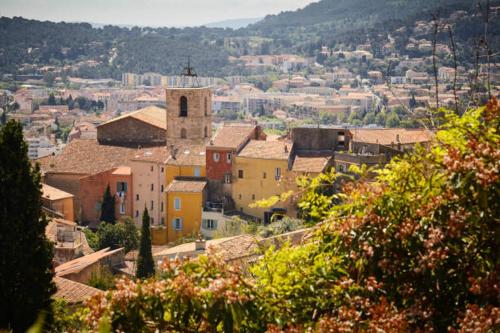 Le portalet centre historique Hyères france