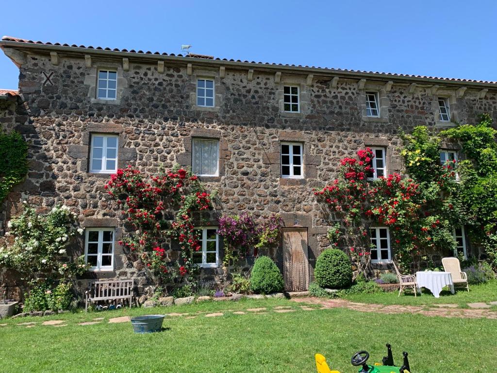 B&B / Chambre d'hôtes Le Potala Le Potala, 43510 Le Bouchet-Saint-Nicolas