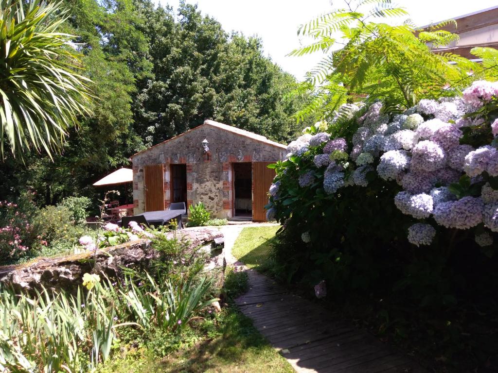 Maison de vacances Le POULAILLER La Folie, 85320 Mareuil-sur-Lay