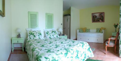 B&B / Chambre d'hôtes Le Presbytère de Vieuvy 4 Impasse du Presbytère Vieuvy