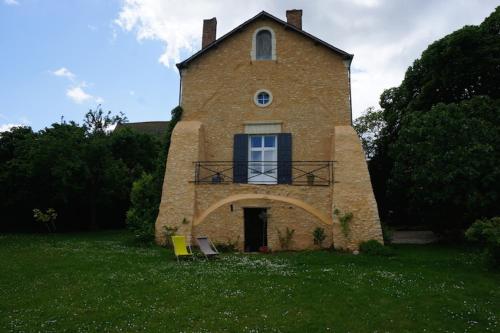Le Prieuré Lézigné france
