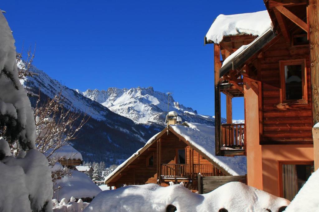 Chalet Le Queyrellin hameau des Chazals Nevache Hautes Alpes les chazals chalet le queyrellin, 05100 Névache