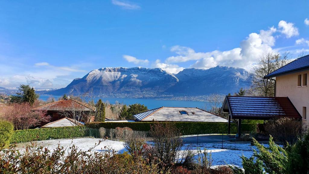 Maison de vacances Le Renouveau 97 Route des Plantées, 74320 Sévrier