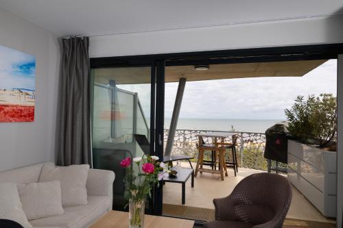 Le Rêve, les pieds dans l'eau, face à l'Ile de Ré La Tranche-sur-Mer france