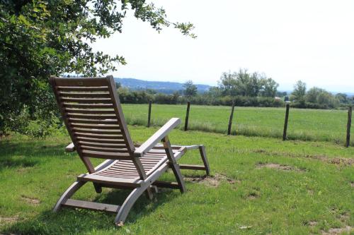 B&B / Chambre d'hôtes Le Rézinet - Chambres d'Hôtes Lieu dit Rézinet Marcilly le Chatel