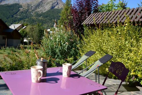 Chalet Le Rocher Le Rocher Chemin des Preynas Le Monêtier-les-Bains