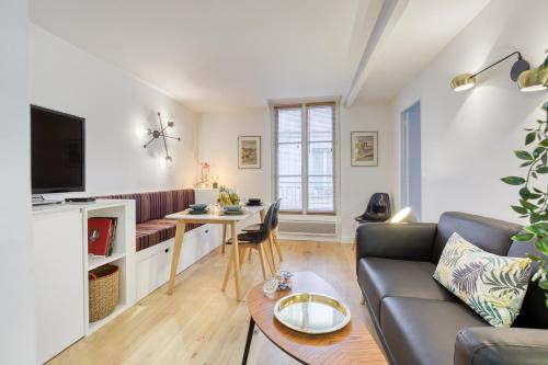 Appartement Le Roi Soleil T2 en plein cœur De Ville ! Etage 3 8 Rue Mazière Versailles