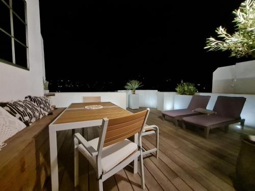 Appartement LE ROOFTOP - Hyper centre - 5 pers - Climatisation 28 Rue de l'Arène Cassis