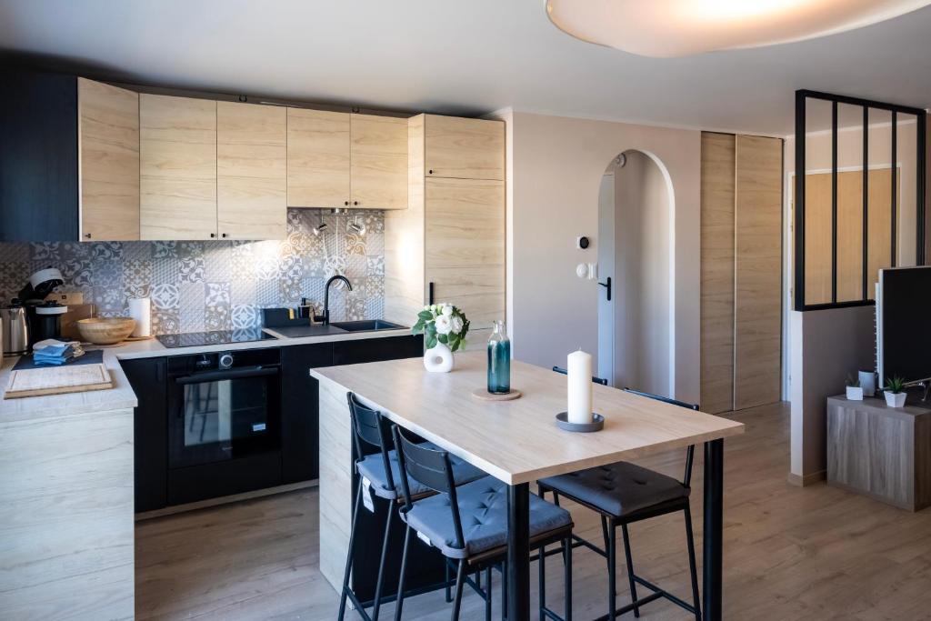 Appartement Le Saint Jame, proche Parc Rivière 100 Rue de Laseppe, 33000 Bordeaux