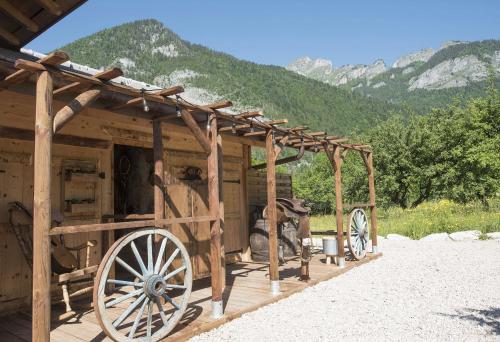 Le saloon Le Biot france