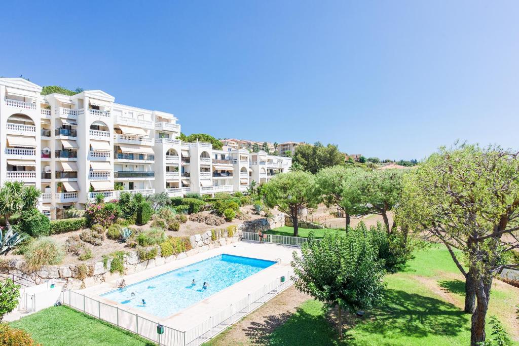 Appartement LE SELENE AP4308 By Riviera Holiday Homes Sainte Marguerite, A, 238, 06000 Nice