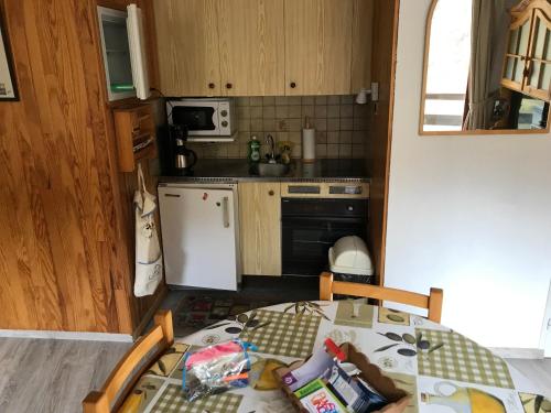 Appartement LE SERAC puy saint vincent 1700 Appt 407 puy saint vincent 1700 LE SERAC Puy-Saint-Vincent