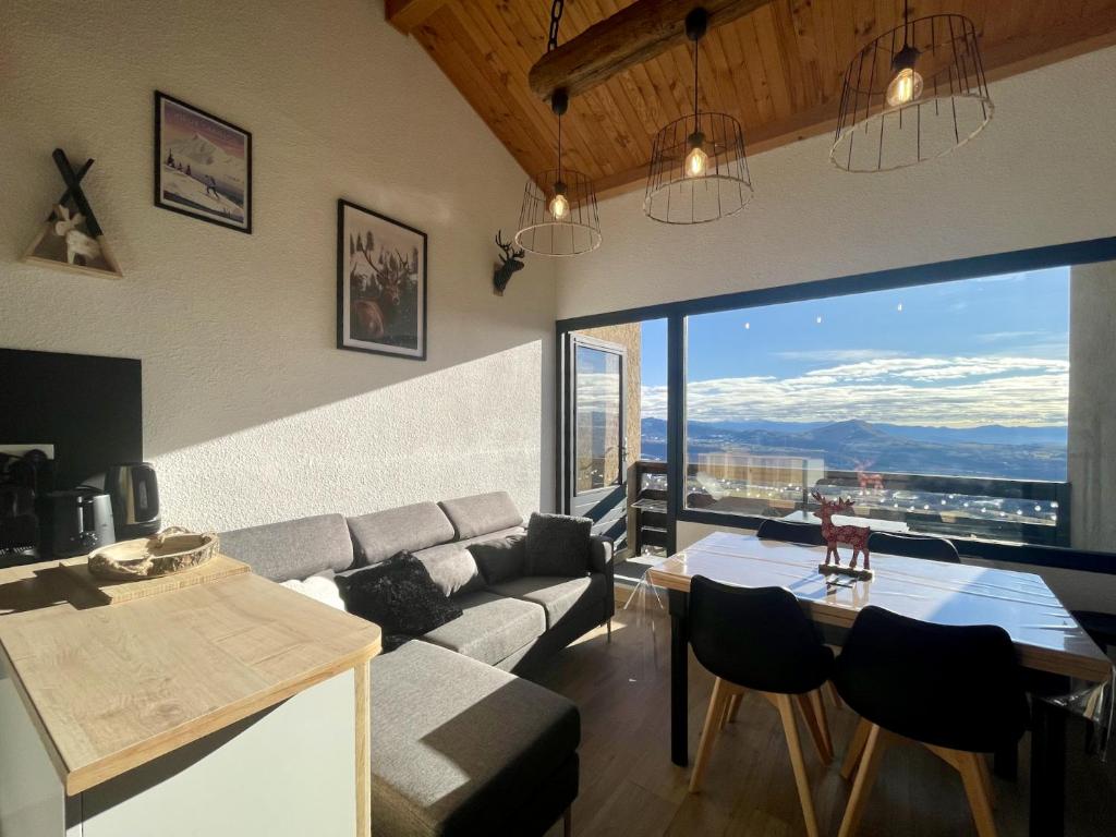 Appartement Le Sirac, T3 au pied des pistes de Chaillol 14 Corniche du Pinateau, 05260 Saint-Michel-de-Chaillol