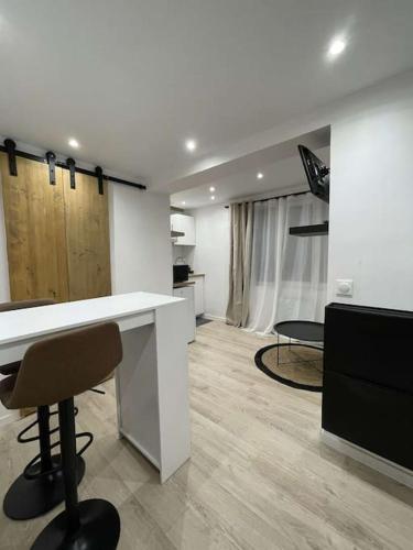 Appartement - Le Studio 5 : Cocooning en Intra Muros Avignon - Studio 5 6 Rue Pétramale Avignon