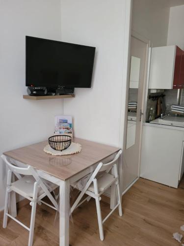 Appartement Le Studio 64 64 Rue Pierre Loti Rochefort